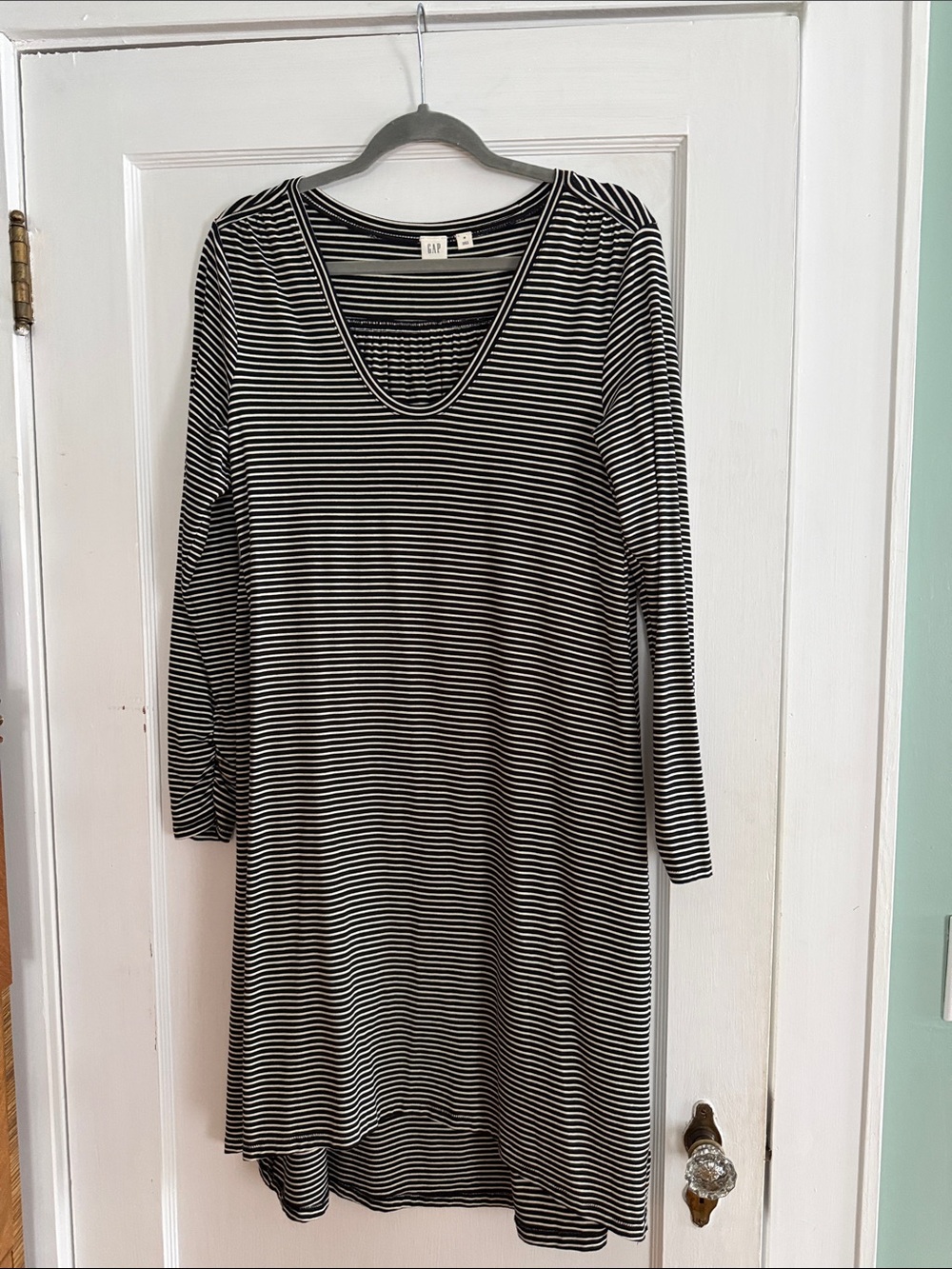 GAP Black and White Striped Long-Sleeve V-Neck Hi Lo Tunic